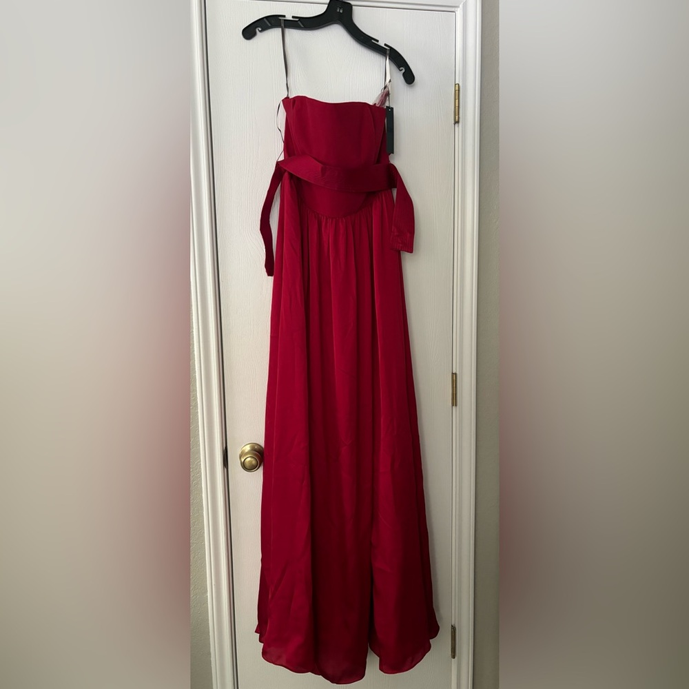 The Vera Wang: White. Size 10. Color: Apple. Brand new, never worn.